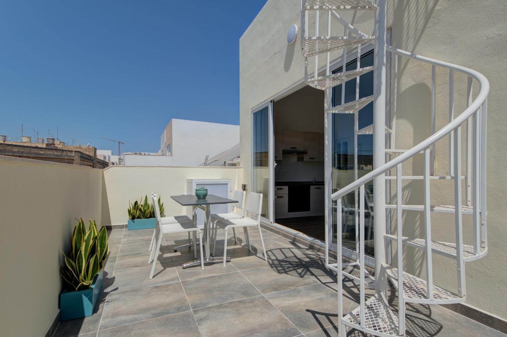 Marina Suites & Apartments - Self Catering - By Tritoni Hotels Gzira Buitenkant foto