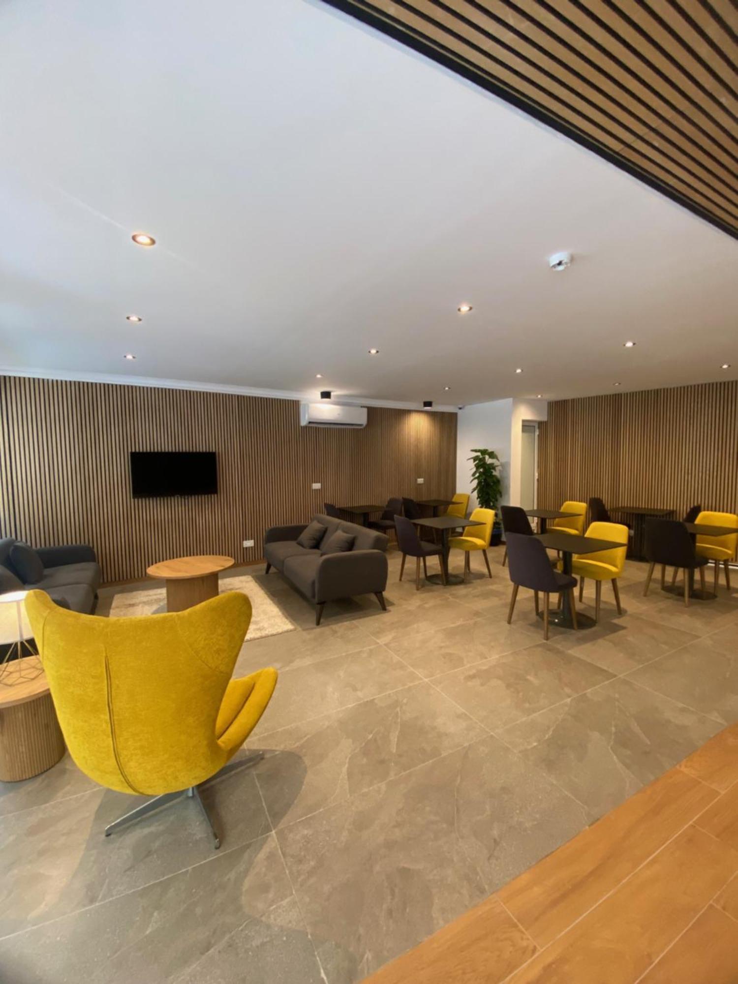 Marina Suites & Apartments - Self Catering - By Tritoni Hotels Gzira Buitenkant foto