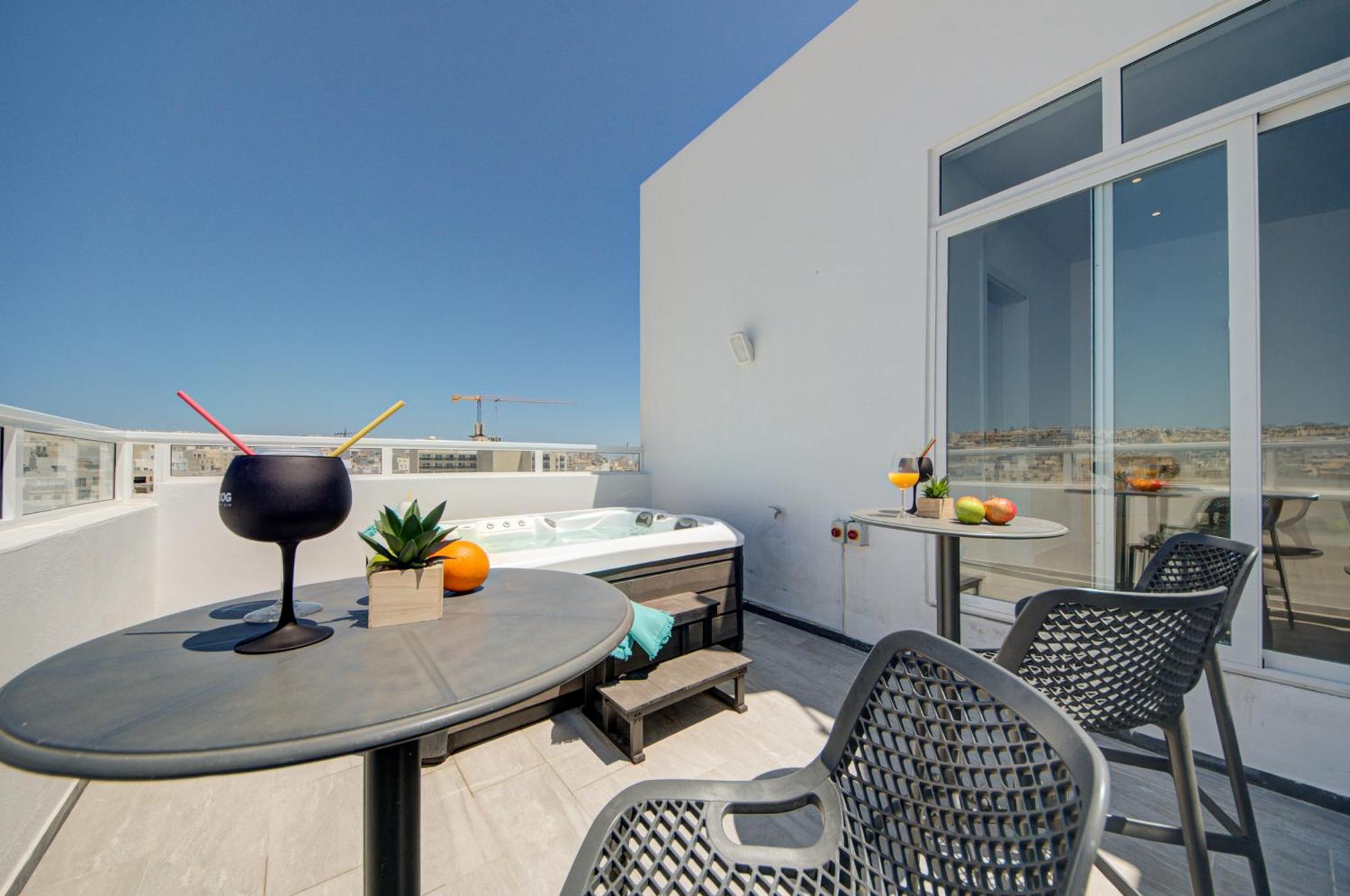 Marina Suites & Apartments - Self Catering - By Tritoni Hotels Gzira Buitenkant foto